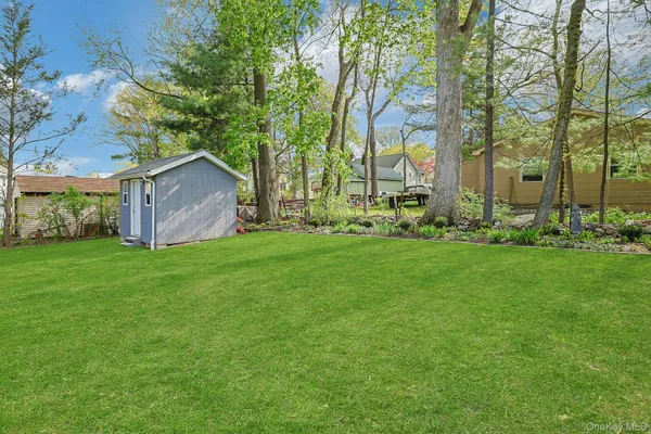 $648,000 | 40 Sherwood Drive, Nanuet, NY 10954