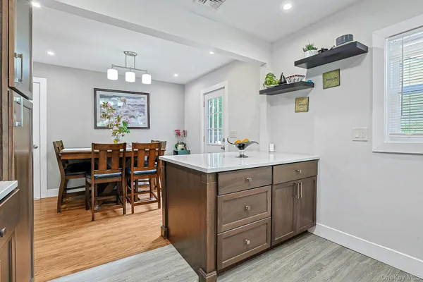 $648,000 | 40 Sherwood Drive, Nanuet, NY 10954