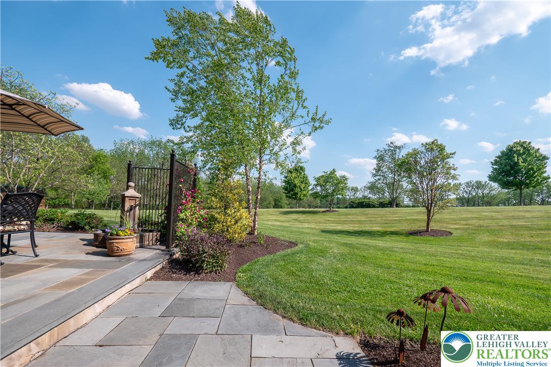 5136 Old Carriage Road Northampton, PA 18067 - Photo 8 of 56