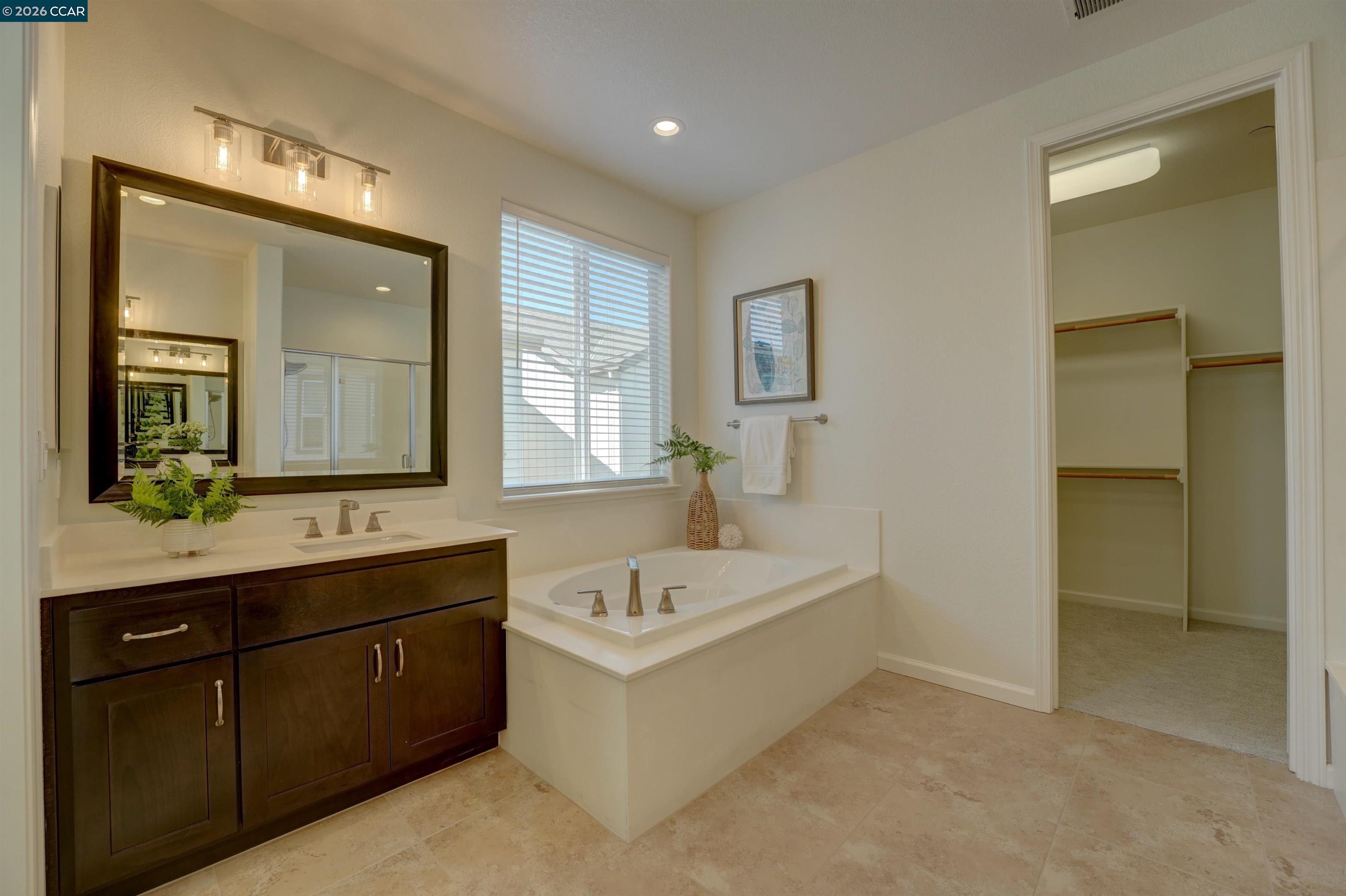 2055 Rovello Loop Livermore, CA 94550 - Photo 9 of 12