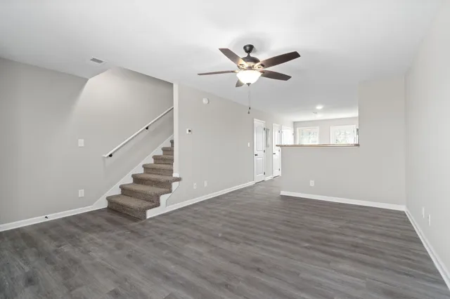 $1,095 | 1008 Glenkirk Drive, Unit B, Clarksville, TN 37042