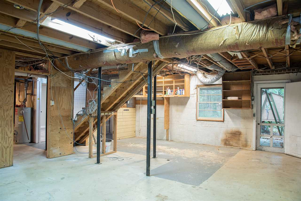 612 Old Farm Road Raleigh, NC 27606 - Photo 13 of 25 Photo 13