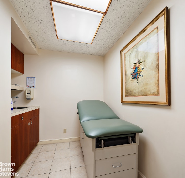 785 Park Avenue, Unit 1D Manhattan, NY 10003 - Photo 5 of 10 a utility room with a sink dryer and washer