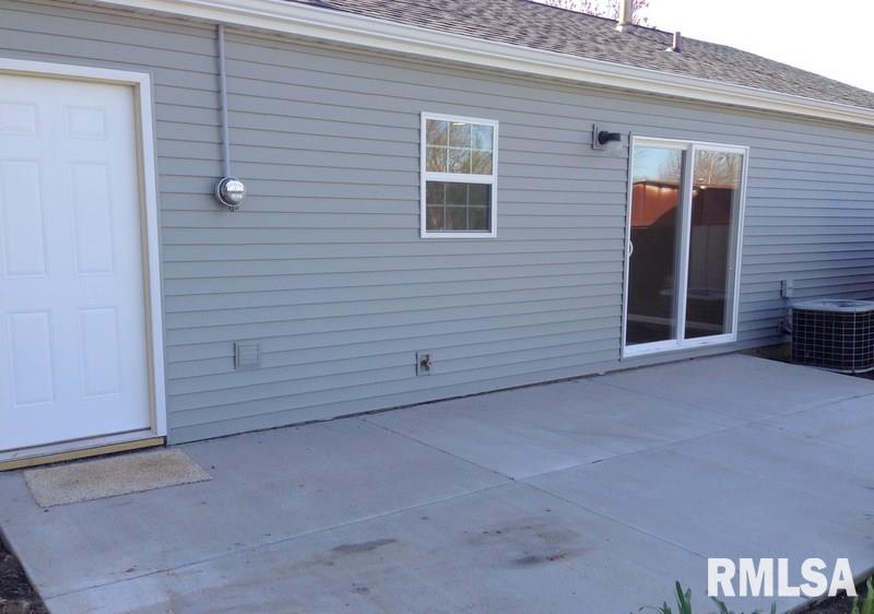 208 Temple Drive Washington, IL 61571 - Photo 8 of 8 Gallery Image 8