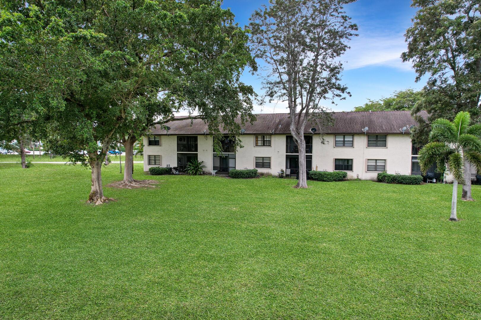 23288 Lyons Road, Unit 109 Boca Raton, FL 33428 - Photo 5 of 12 Back of Home