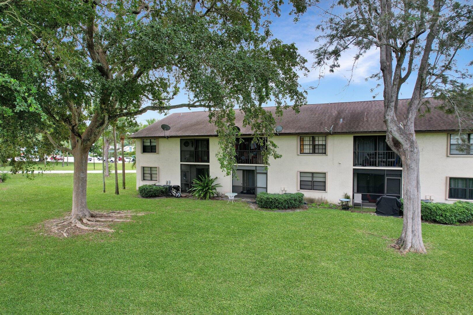 23288 Lyons Road, Unit 109 Boca Raton, FL 33428 - Photo 6 of 12 Back of Home