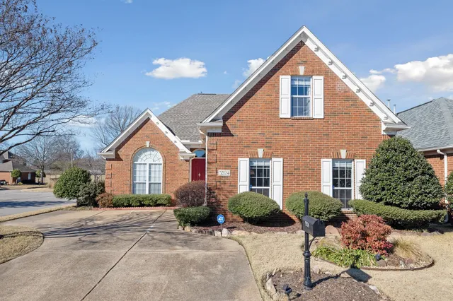 $389,000 | 5524 Fountain Bay Drive, Memphis, TN 38120