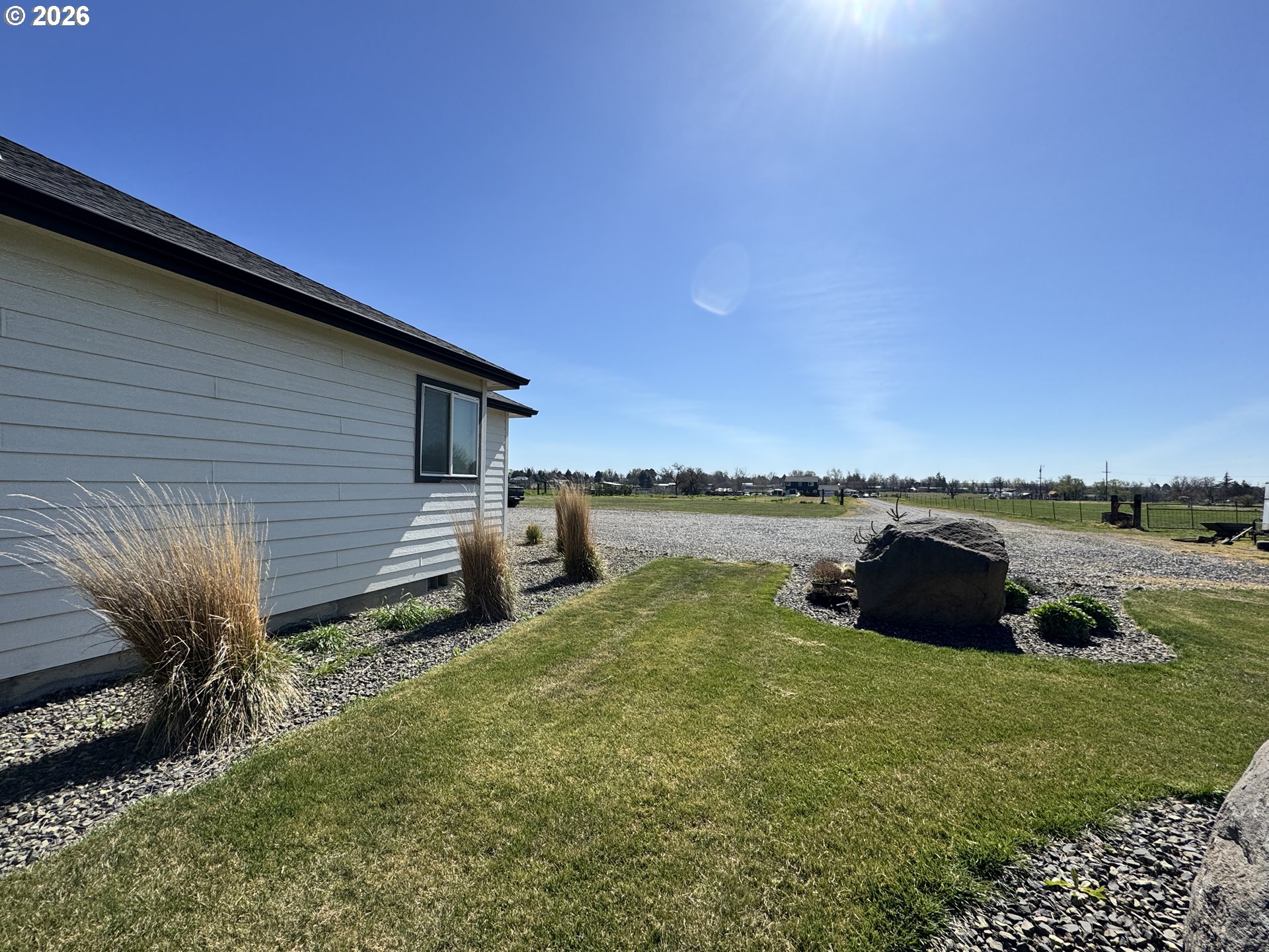 74969 Washington Lane Irrigon, OR 97844 - Photo 9 of 33 a view of a lake with a yard