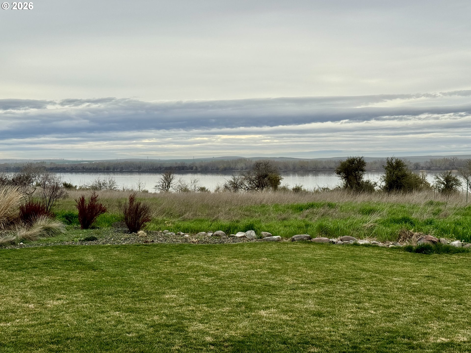 74969 Washington Lane Irrigon, OR 97844 - Photo 10 of 33 a view of an ocean and beach