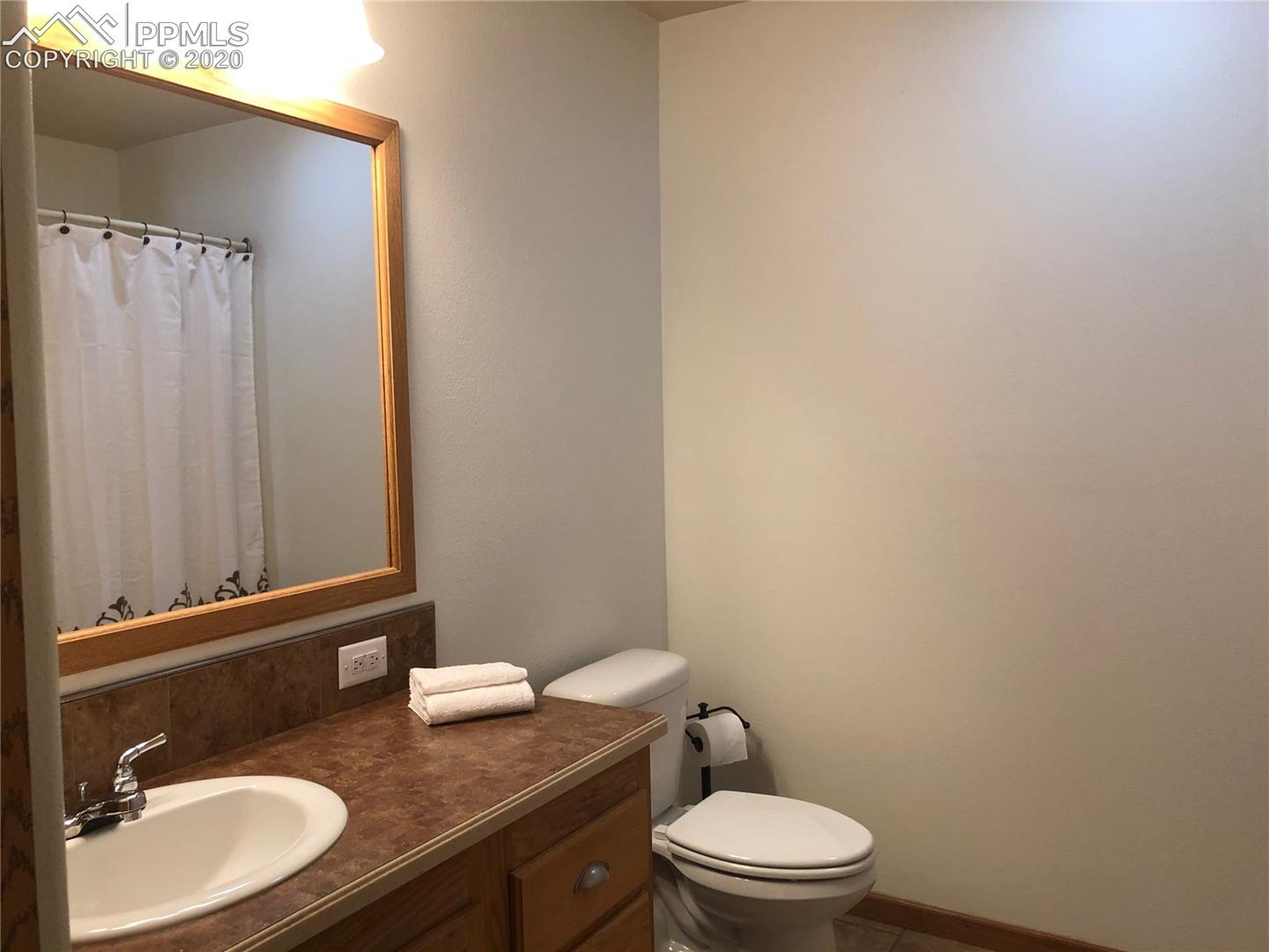 5875 Vessey Road Colorado Springs, CO 80908 - Photo 6 of 30 Gallery Image 6