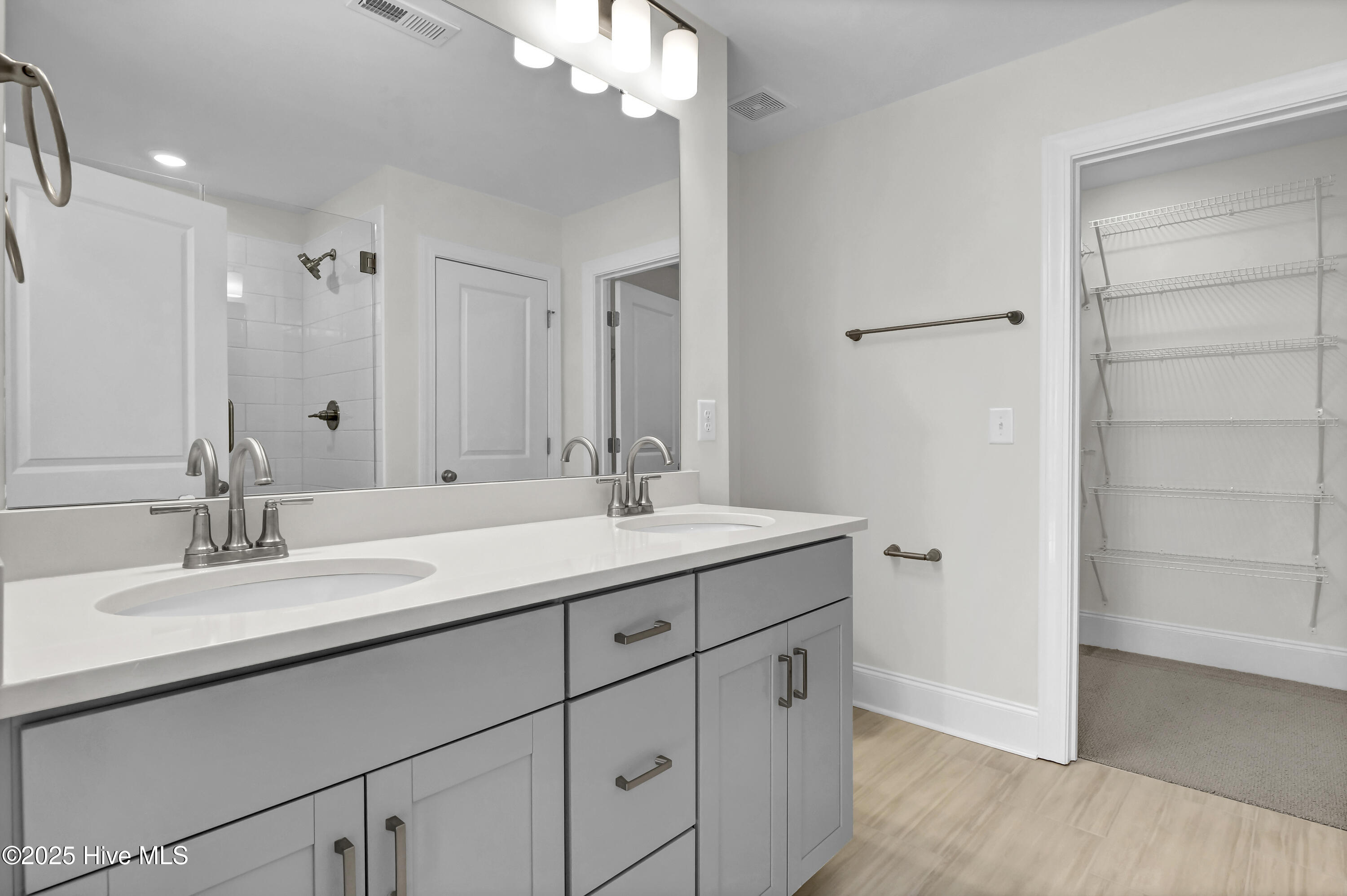 131 Planters Walk Hampstead, NC 28443 - Photo 21 of 36 Second Primary Suite