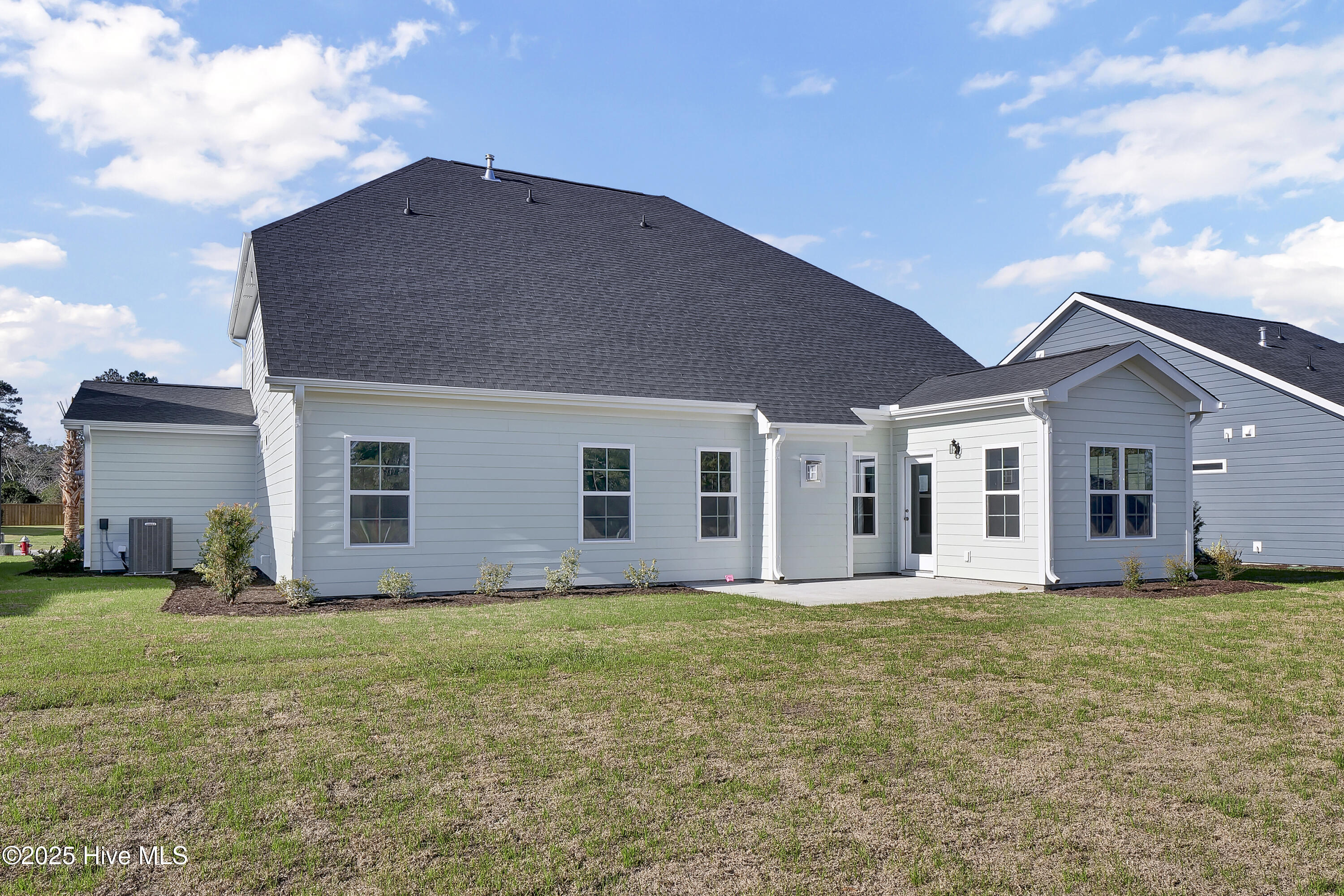 131 Planters Walk Hampstead, NC 28443 - Photo 35 of 36 P1022101