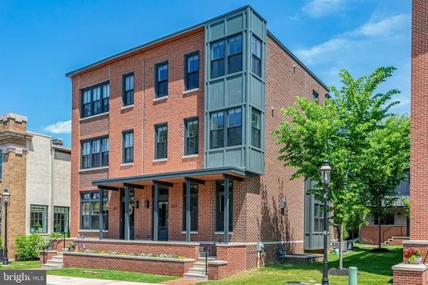 $1,595,000 | 213 South State Street, Newtown, PA 18940