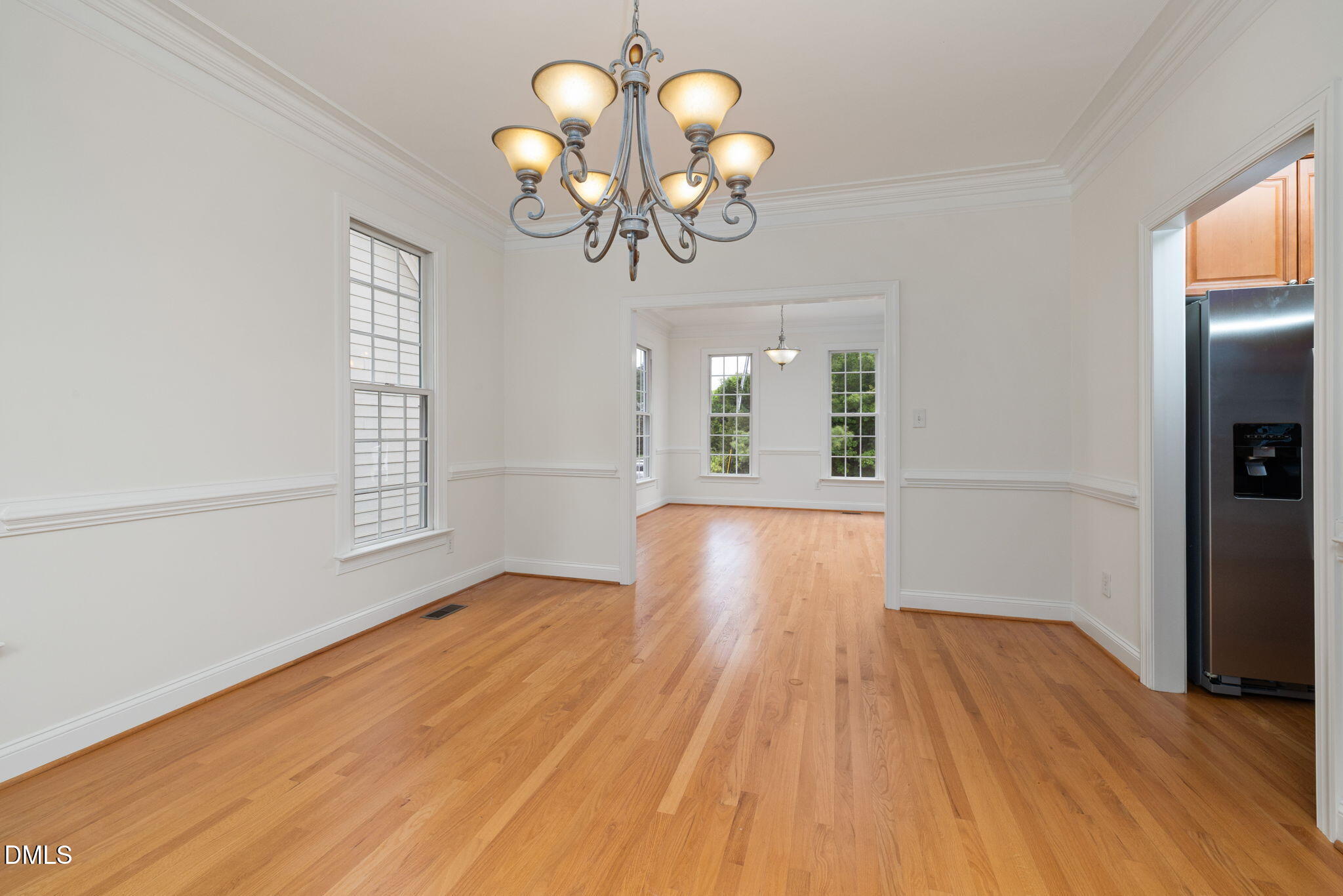 7219 Newport Avenue Raleigh, NC 27613 - Photo 10 of 54 12-web-or-mls-DX3A9458