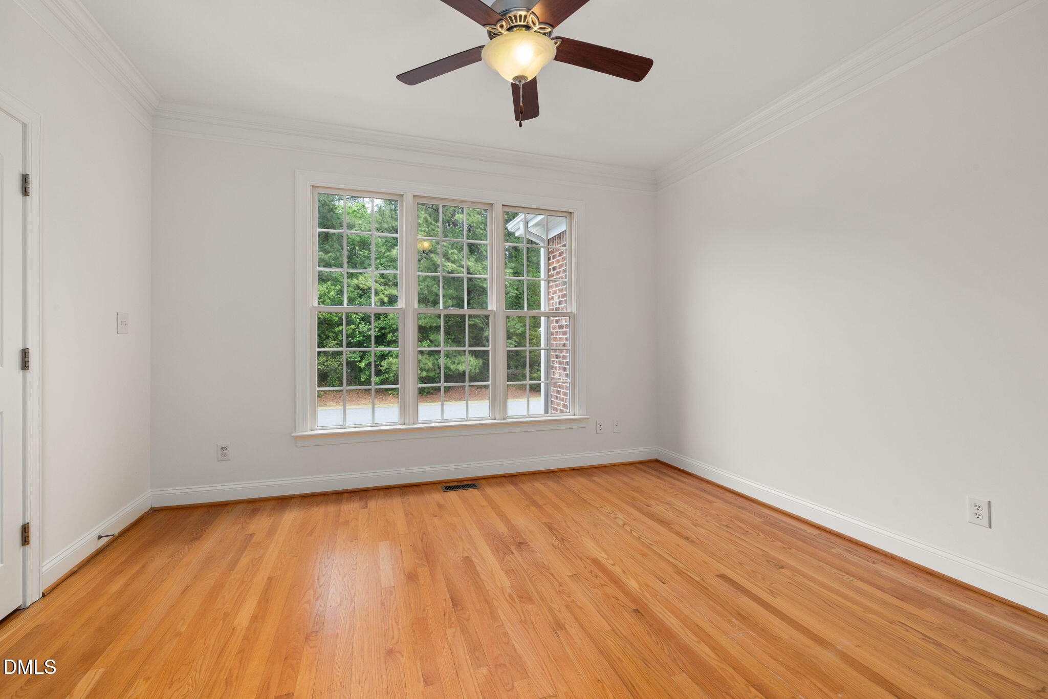 7219 Newport Avenue Raleigh, NC 27613 - Photo 14 of 54 16-web-or-mls-DX3A9486