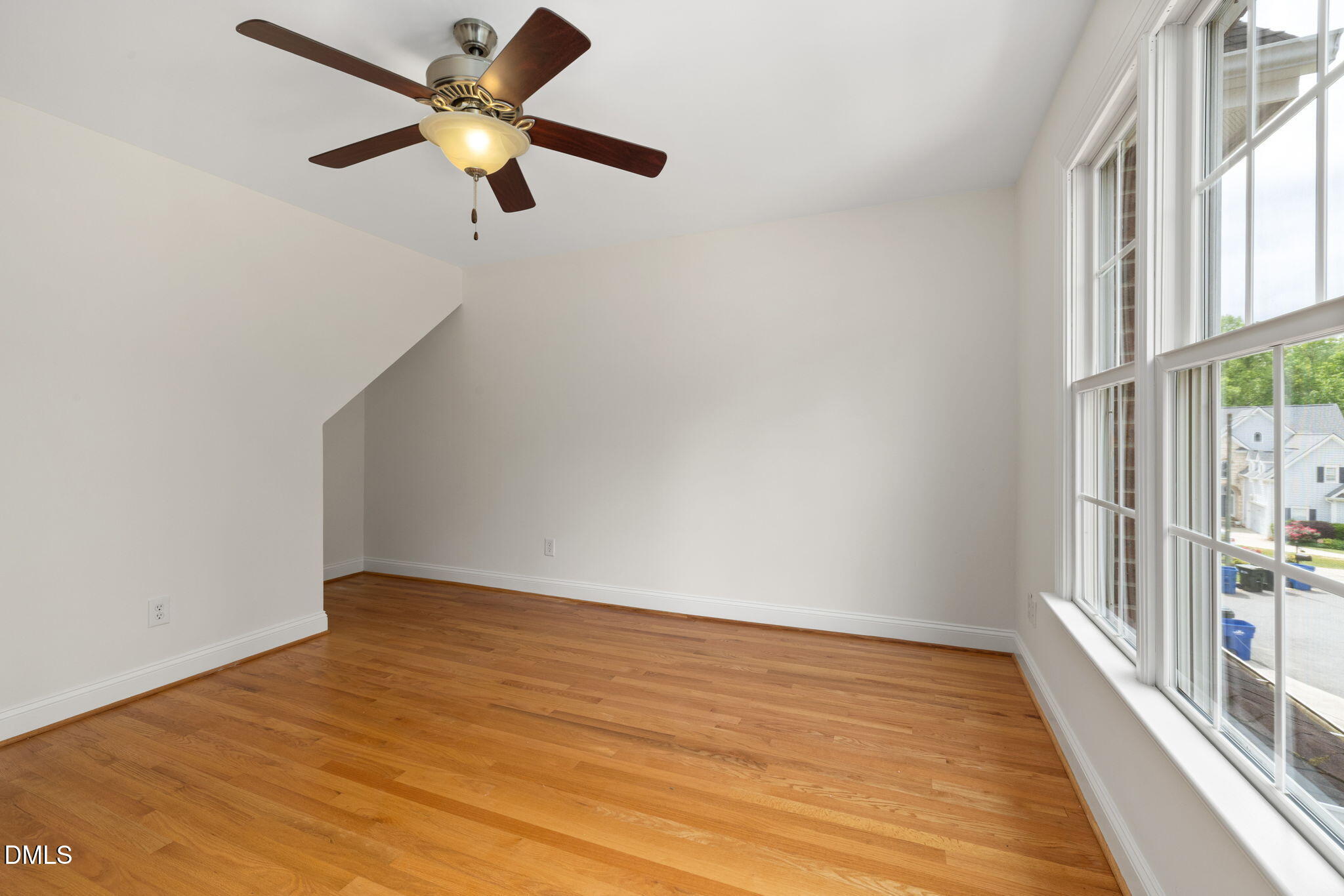 7219 Newport Avenue Raleigh, NC 27613 - Photo 41 of 54 48-web-or-mls-DX3A9710