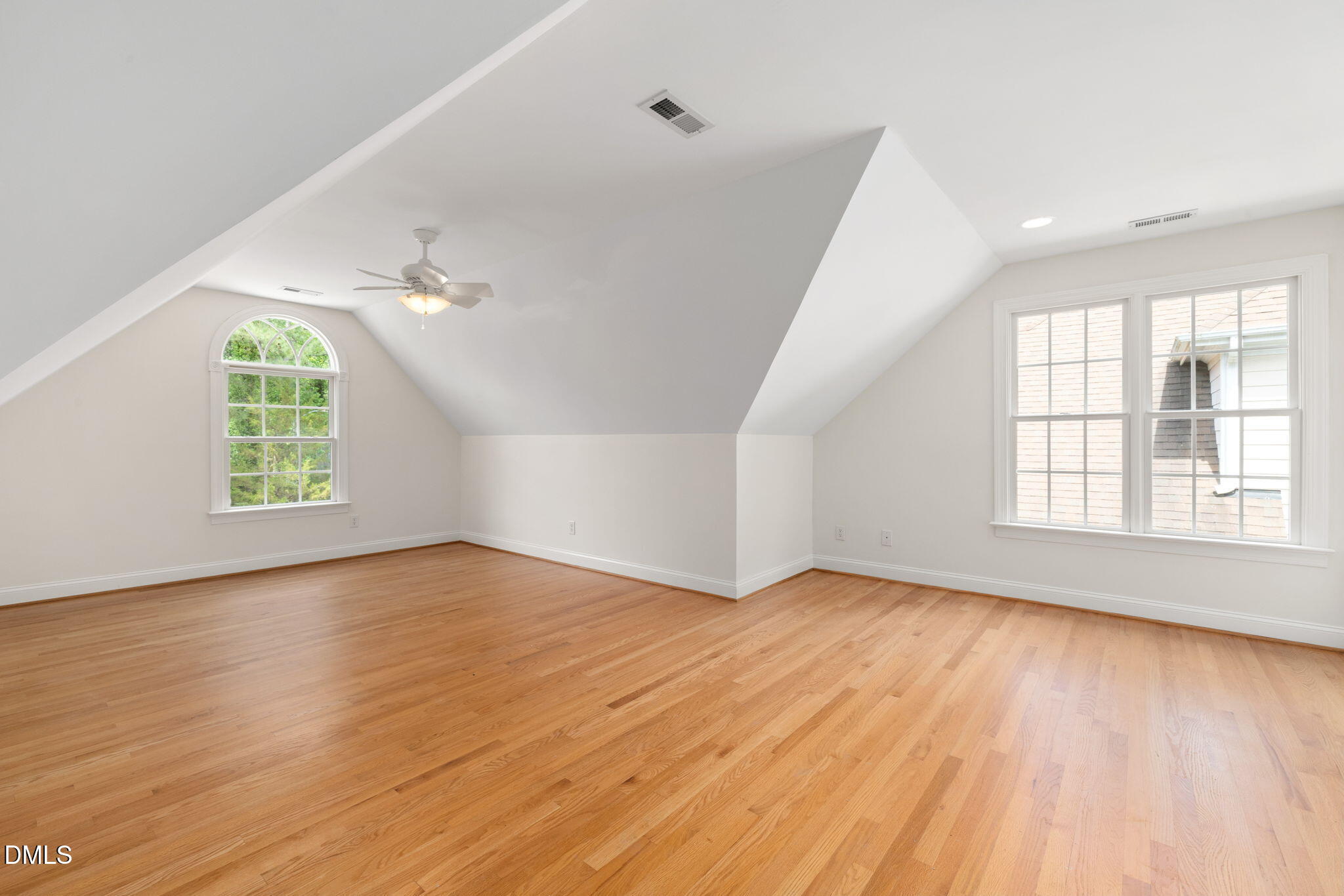 7219 Newport Avenue Raleigh, NC 27613 - Photo 44 of 54 51-web-or-mls-DX3A9741