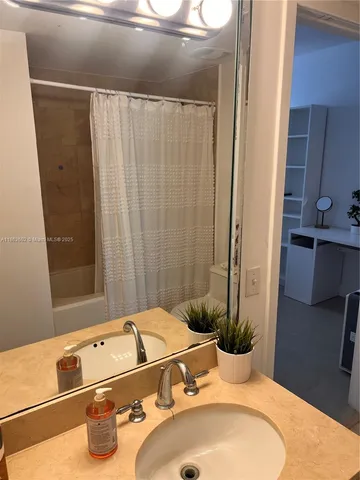 $549,000 | 170 Southeast 14th Street, Unit 1504, Miami, FL 33131