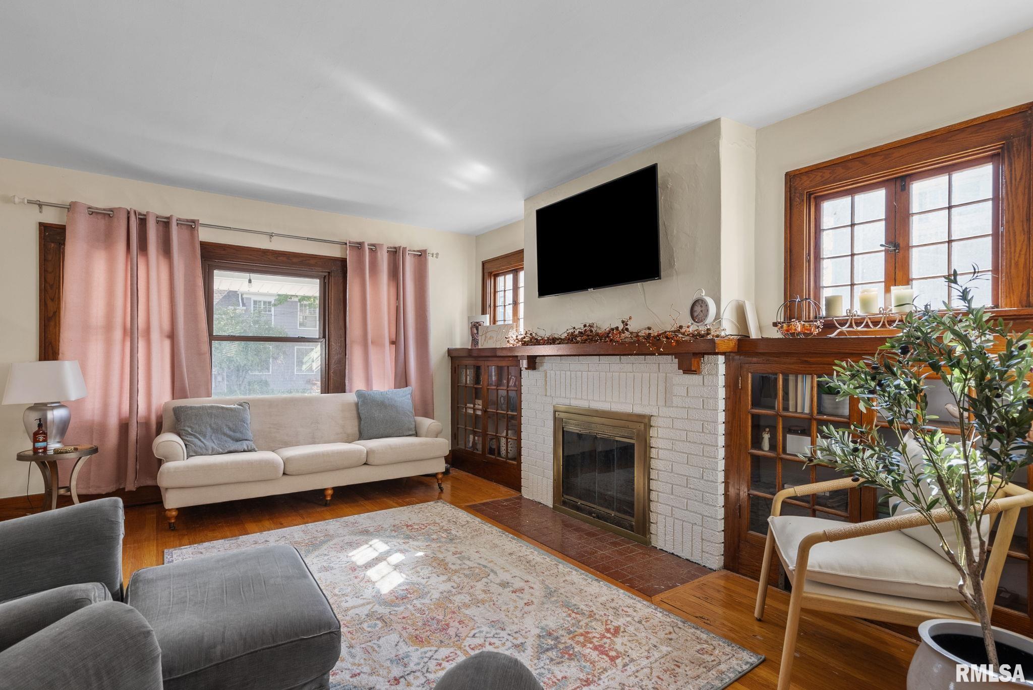 344 Forest Road Davenport, IA 52803 - Photo 11 of 29