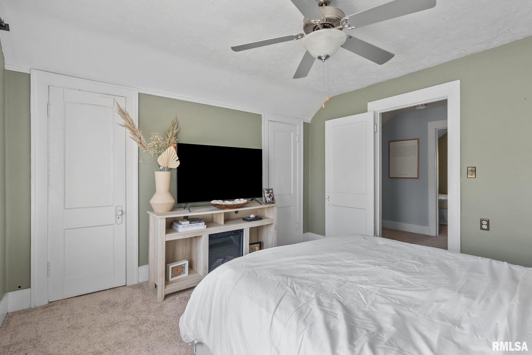 344 Forest Road Davenport, IA 52803 - Photo 22 of 29