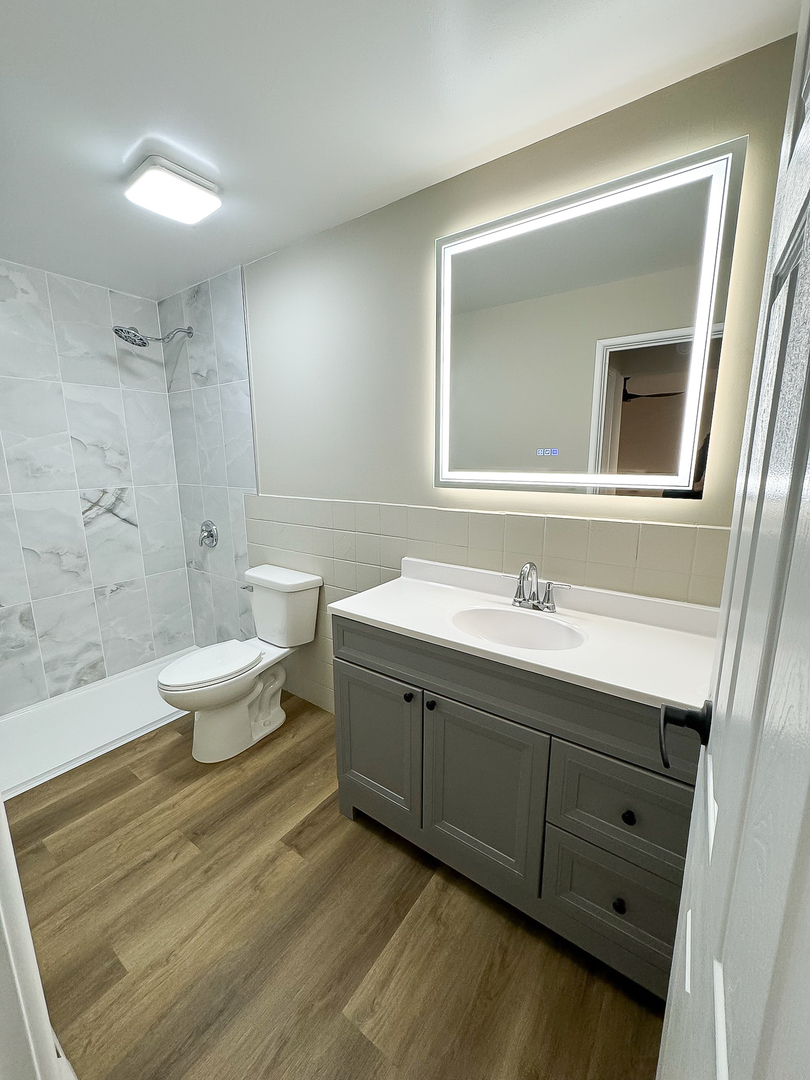 677 South River Road, Unit 2D Des Plaines, IL 60016 - Photo 11 of 14