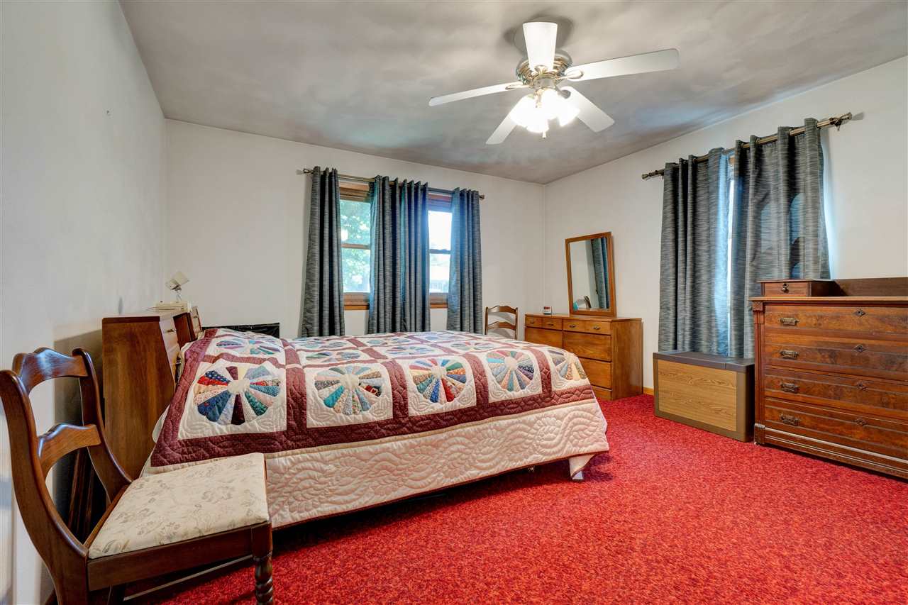 837 3rd Place Kalona, IA 52247 - Photo 13 of 42 Gallery Image 13