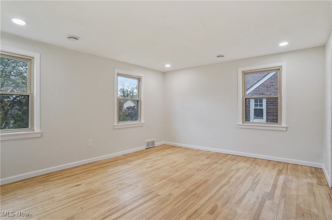 3734 Bainbridge Road Cleveland Heights, OH 44118 - Photo 26 of 41