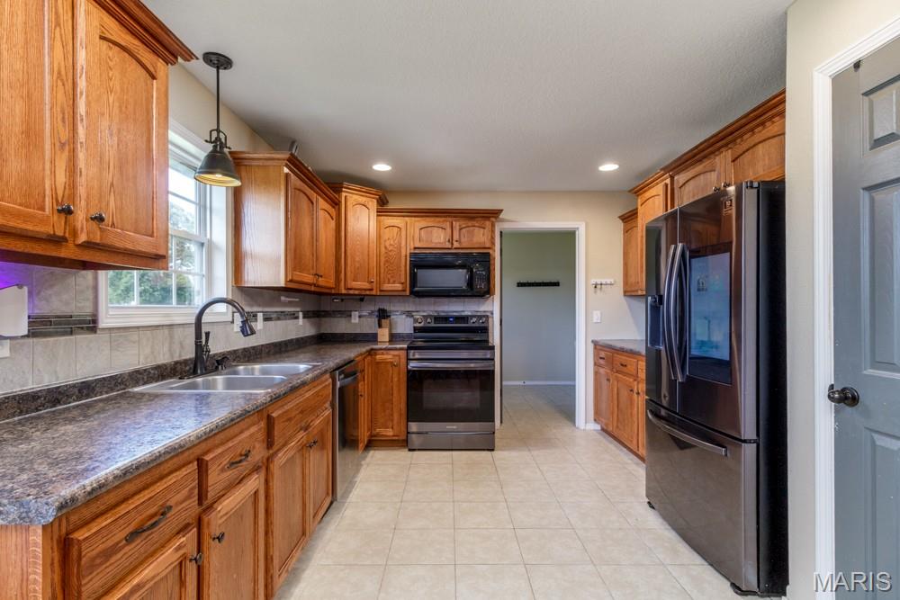 20485 Stagecoach Road Waynesville, MO 65583 - Photo 6 of 43