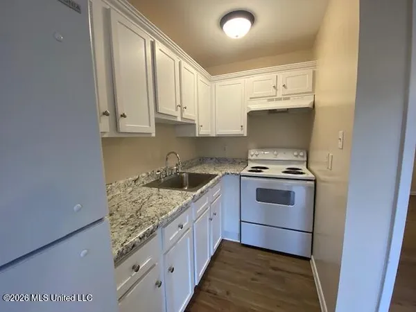 $750 | 1702 Stevens Street, Unit D, Biloxi, MS 39531