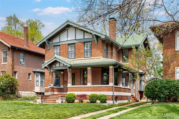 $749,900 | 7163 Washington Avenue, University City, MO 63130