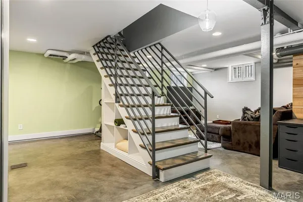 $749,900 | 7163 Washington Avenue, University City, MO 63130