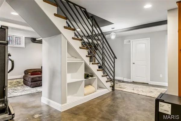 $749,900 | 7163 Washington Avenue, University City, MO 63130