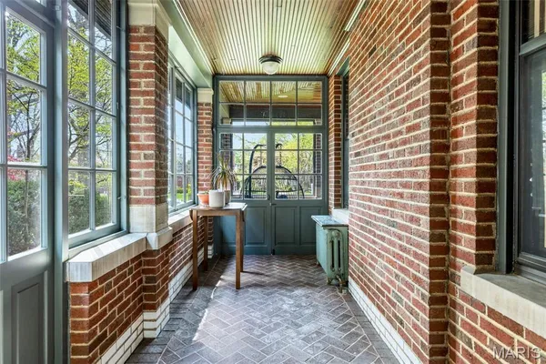 $749,900 | 7163 Washington Avenue, University City, MO 63130