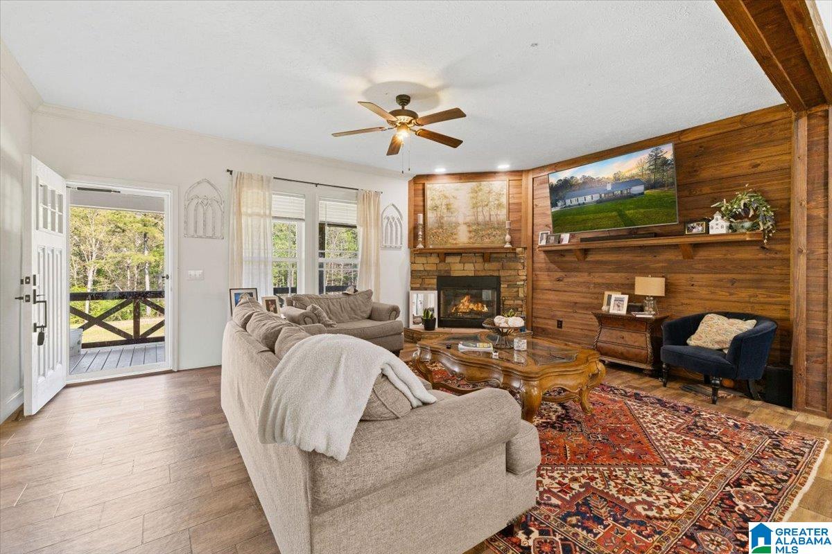 1009 Deaver Walker Road Trafford, AL 35172 - Photo 6 of 39