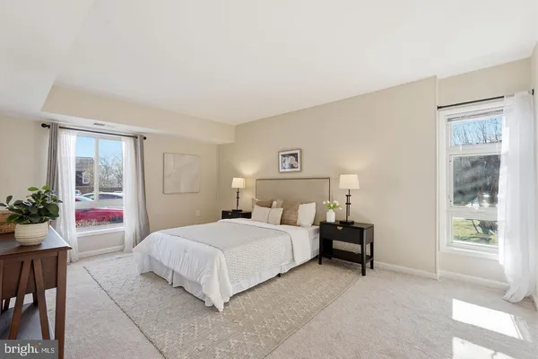 $3,400 | 5250 Valley Forge Drive, Unit 108, Alexandria, VA 22304