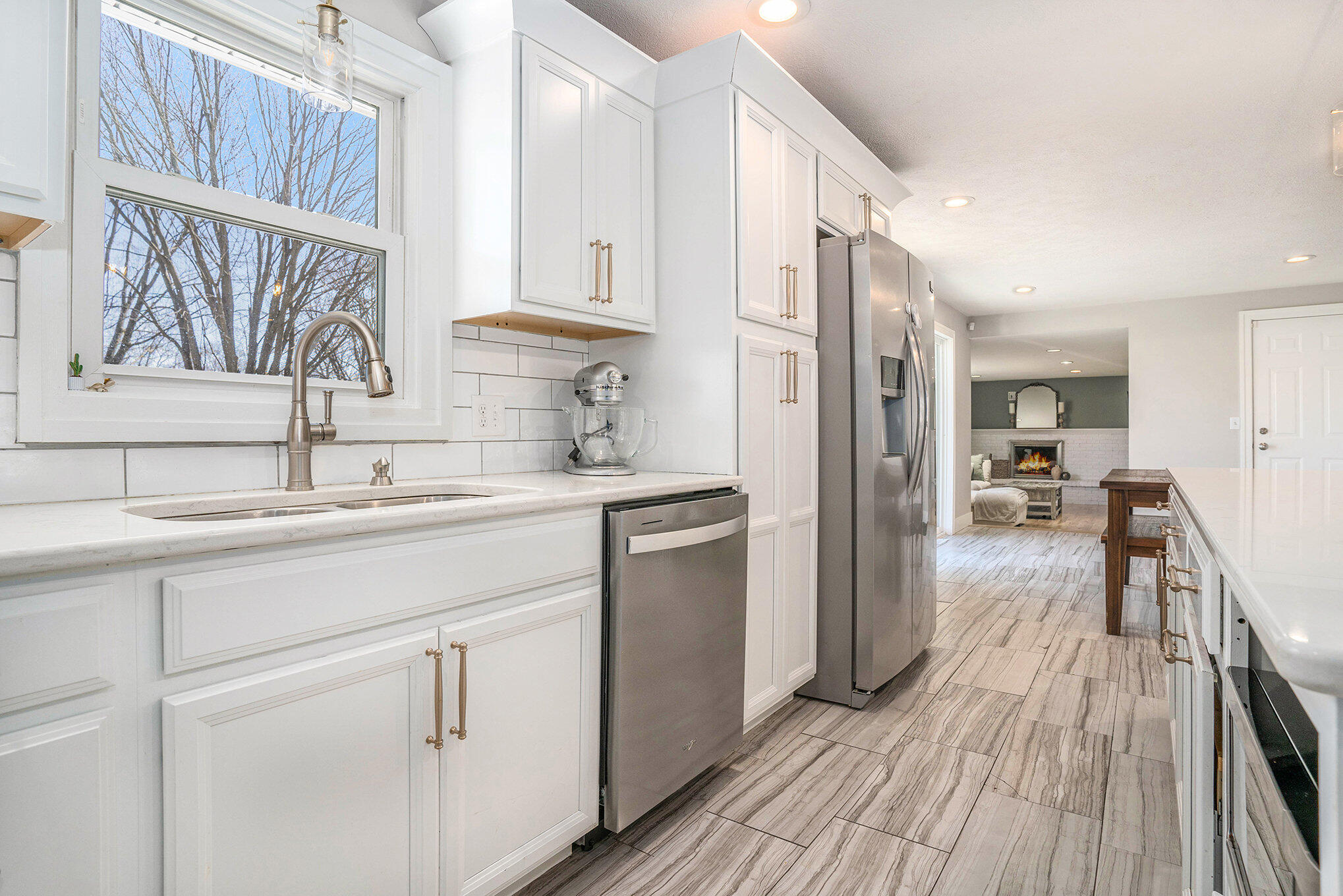5056 Lake Harbor Road Muskegon, MI 49441 - Photo 5 of 25 011_dsc04187_555