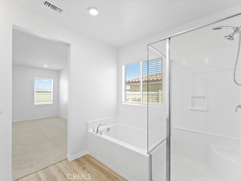 7561 Baerss Road Riverside, CA 92507 - Photo 20 of 34 PRIMARY BATH