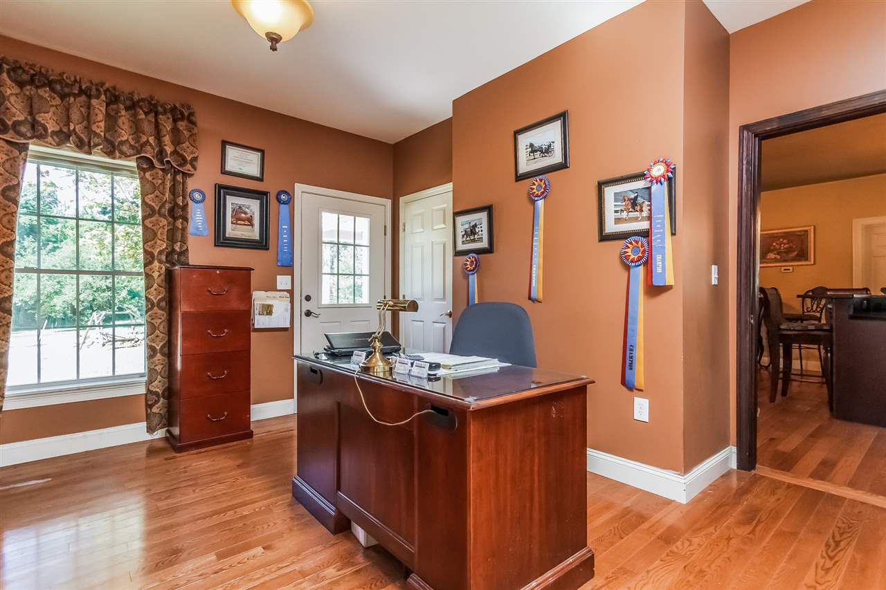 249 Bunker Hill Road Auburn, NH 03032 - Photo 13 of 40 Gallery Image 13