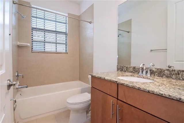 $3,650 | 126 Riverwalk Circle East, Unit 126, Plantation, FL 33325