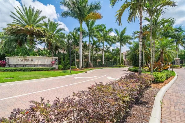 $3,650 | 126 Riverwalk Circle East, Unit 126, Plantation, FL 33325