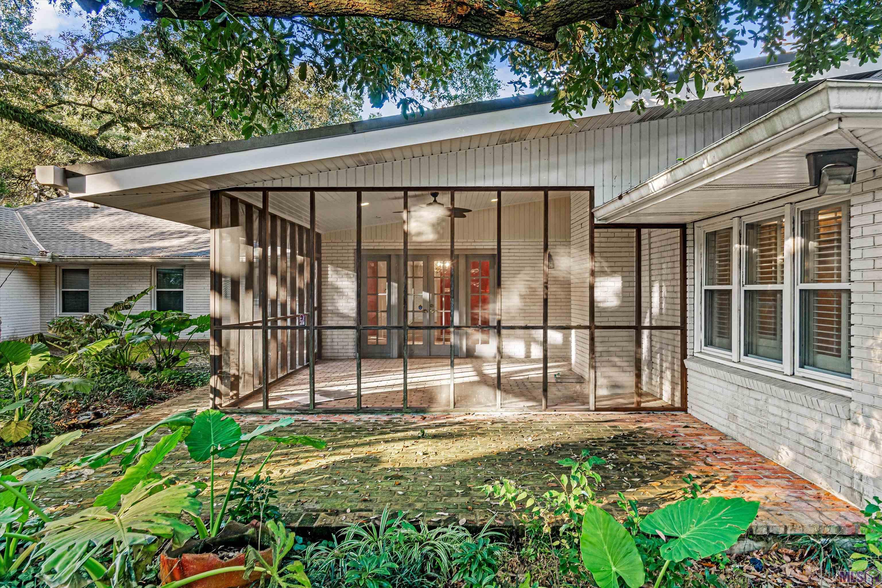 4528 Claycut Road Baton Rouge, LA 70806 - Photo 27 of 32 Screeded porch