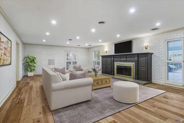 $785,000 | 4528 Claycut Road, Baton Rouge, LA 70806