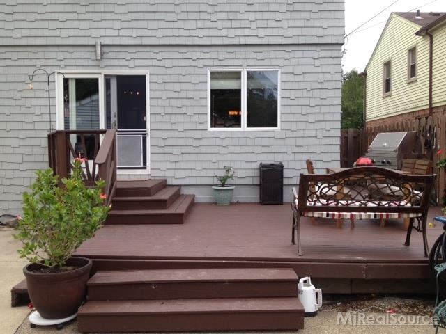 1512 Roslyn Road Grosse Pointe Woods, MI 48236 - Photo 23 of 30