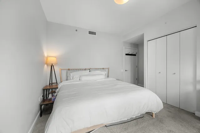 $349,900 | 60 East Monroe Street, Unit 1905, Chicago, IL 60603