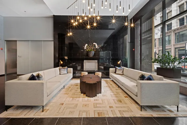 $349,900 | 60 East Monroe Street, Unit 1905, Chicago, IL 60603