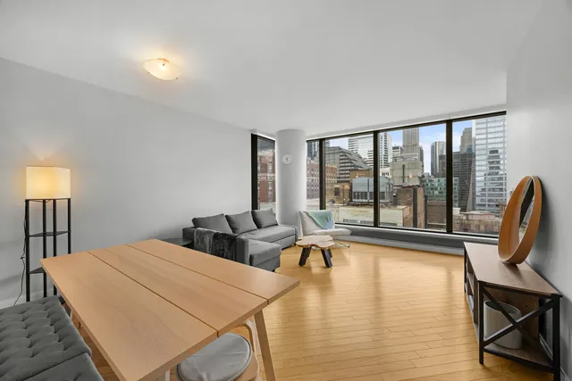 $349,900 | 60 East Monroe Street, Unit 1905, Chicago, IL 60603