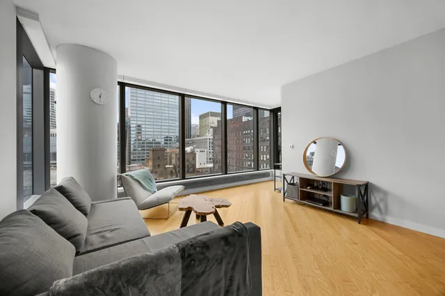 $349,900 | 60 East Monroe Street, Unit 1905, Chicago, IL 60603