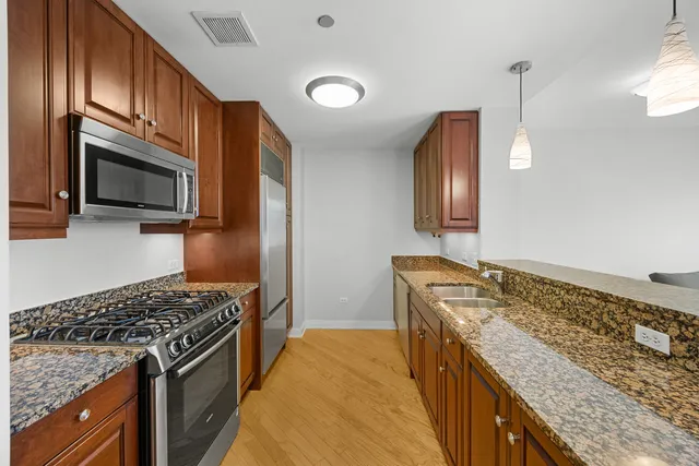 $349,900 | 60 East Monroe Street, Unit 1905, Chicago, IL 60603