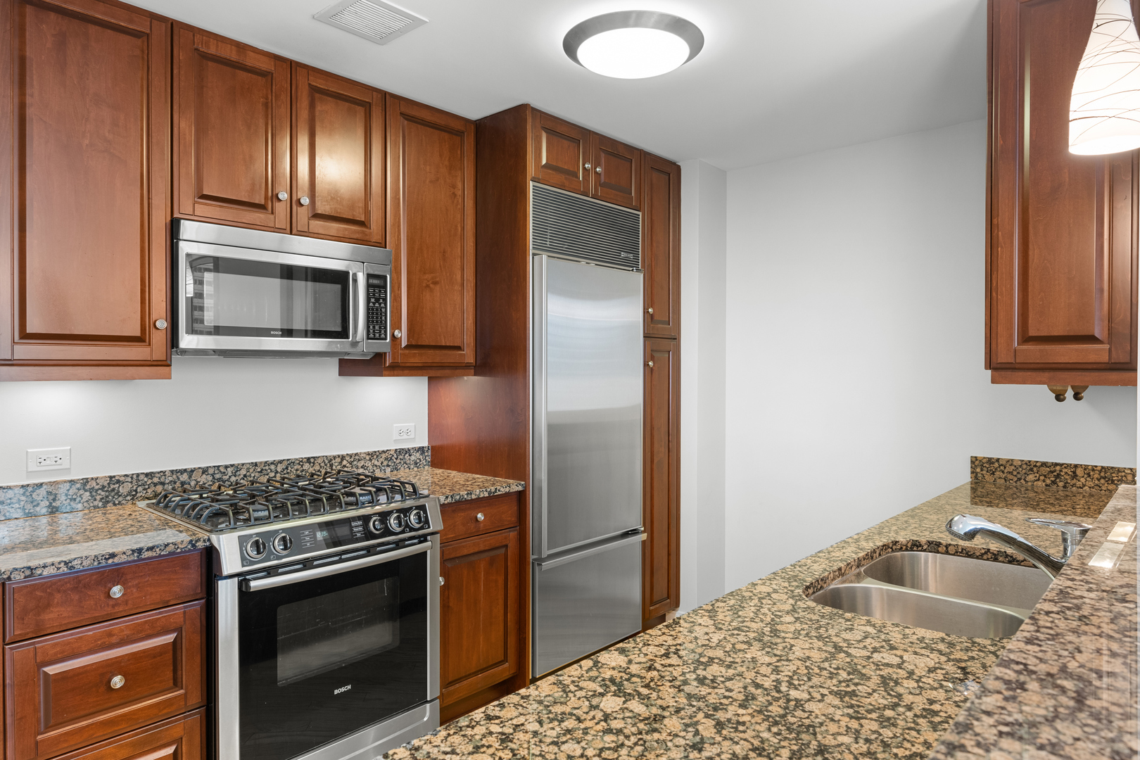 60 East Monroe Street, Unit 1905 Chicago, IL 60603 - Photo 6 of 23