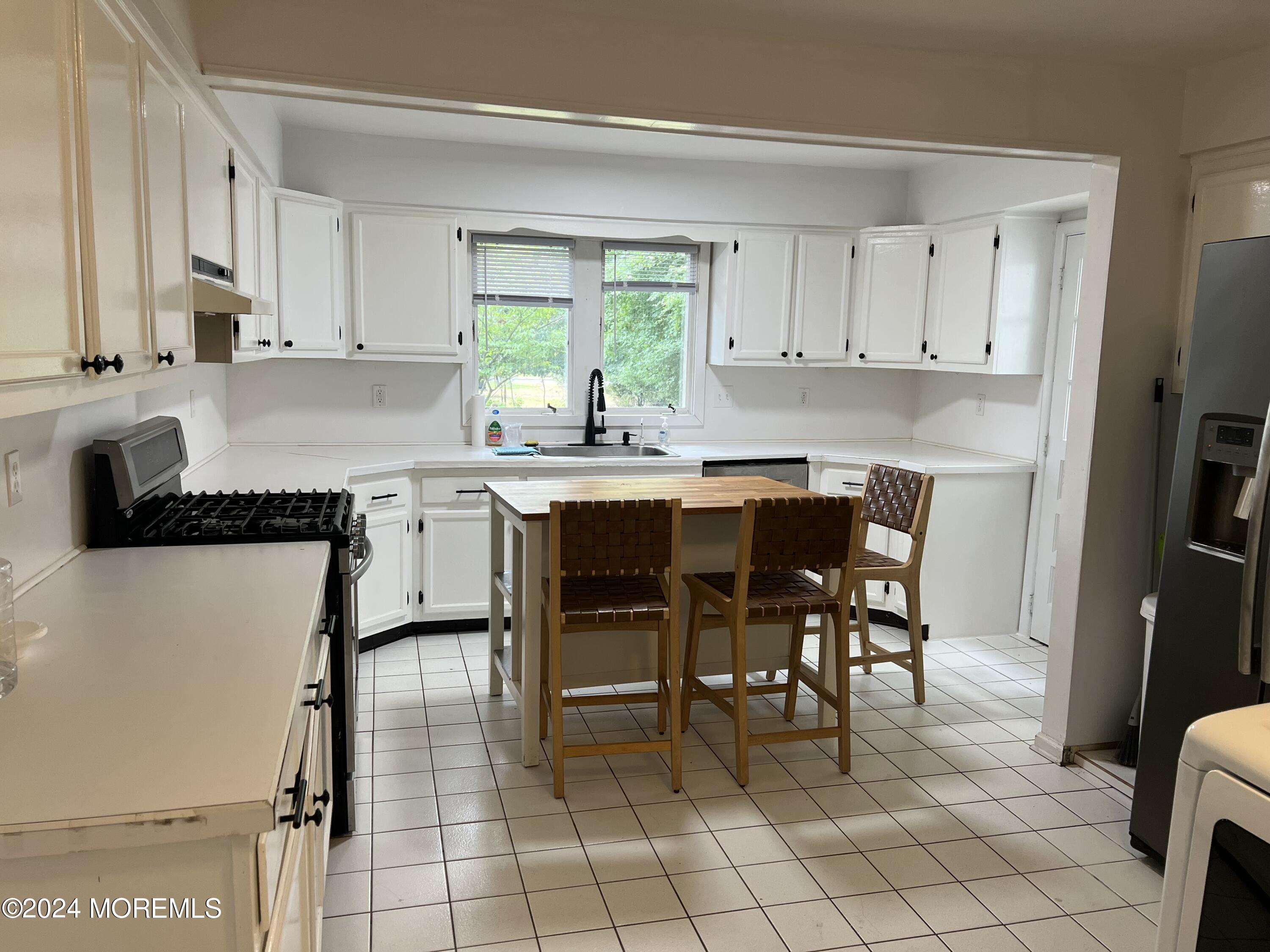 600 Wildwood Road West Allenhurst, NJ 07711 - Photo 5 of 10 IMG_3536